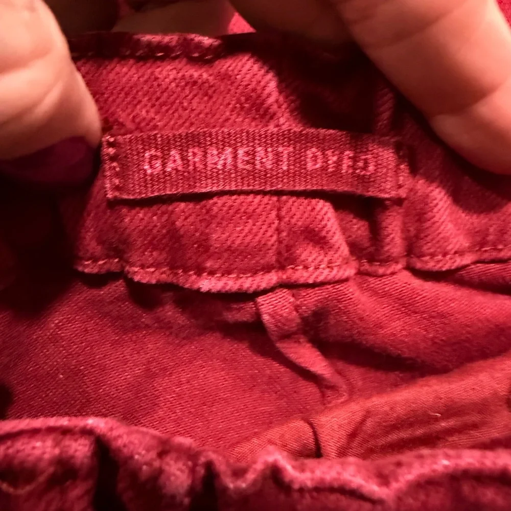Judy Blue-  Carly high waisted Dnl Cuff Roll Jogger Jeans in Scarlet - Picture 8 of 9